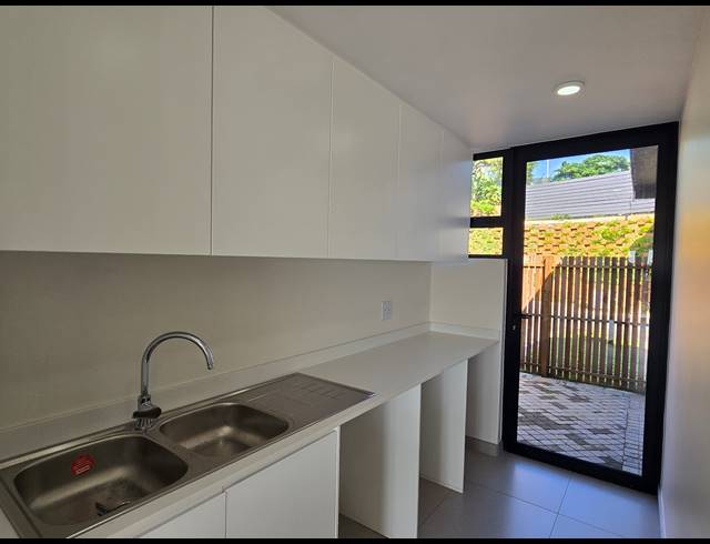 2 BEDROOM HOUSE FOR SALE IN SHAKAS ROCK